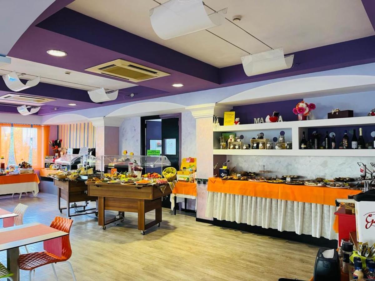 Hotel Senior Каттоліка Екстер'єр фото