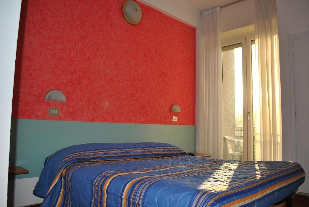 Hotel Senior Каттоліка Номер фото